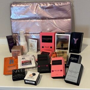 Cosmetics sample set • all unopened